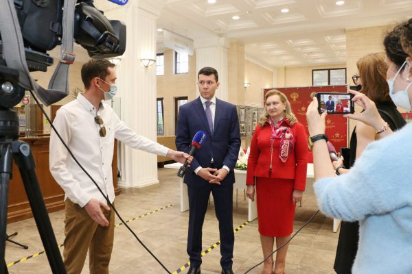 Алиханов Громова Музей фото Елены Чепинога (39) Алиханов Громова Музей фото Елены Чепинога (39)