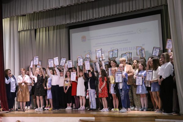 Звезды Балтики Награждение Манюк Трусенева министр фото Елены Чепиногa (118) Звезды Балтики Награждение Манюк Трусенева министр фото Елены Чепиногa (118)