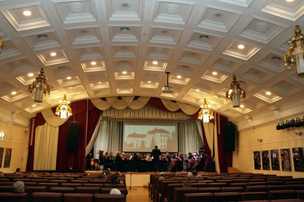 Отккрытие фасада КОИХМ 1 (4) Отккрытие фасада КОИХМ 1 (4)